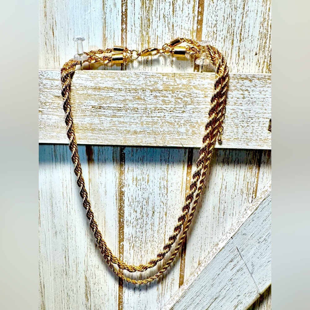 Urban Outfitters 2 layer rope necklaces Gold color